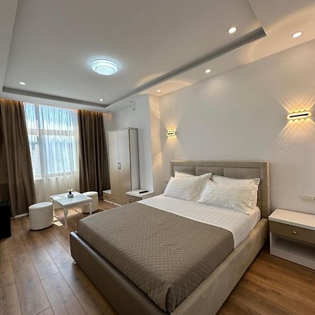 Hotel Arberia Tiranë Luaran gambar