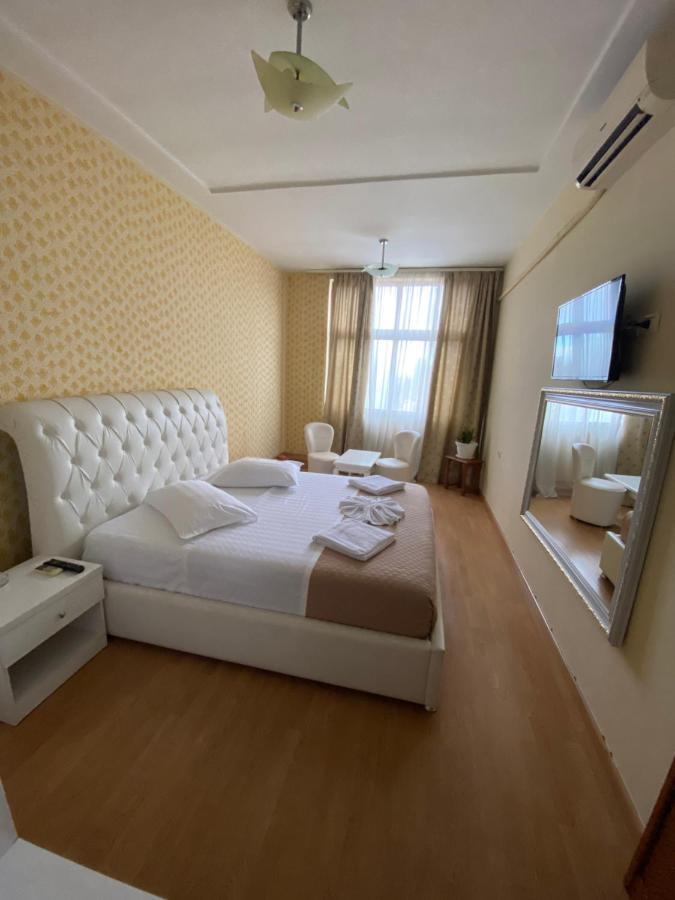 Hotel Arberia Tiranë Luaran gambar
