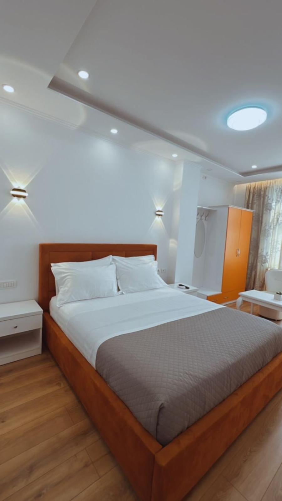 Hotel Arberia Tiranë Luaran gambar