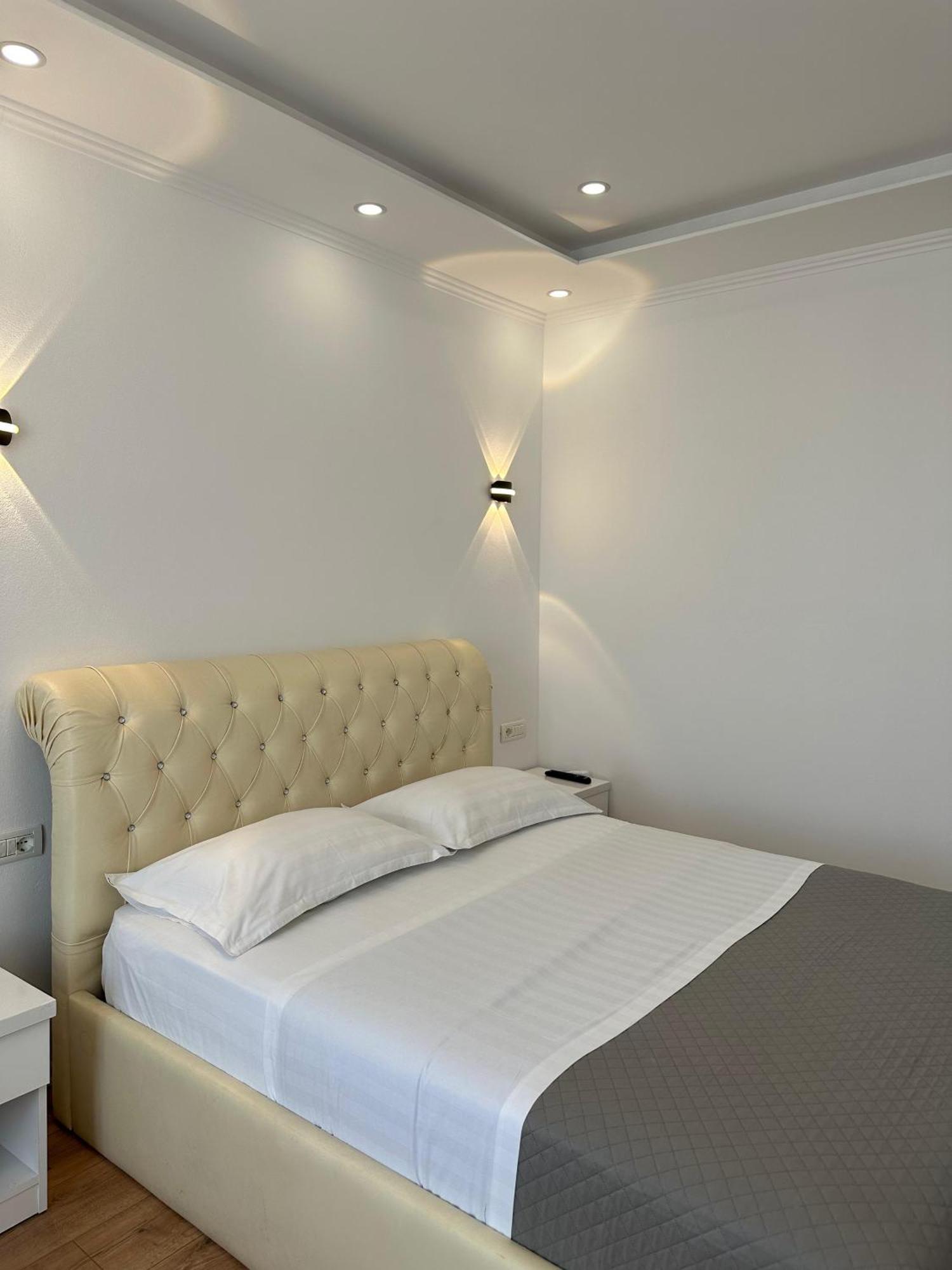 Hotel Arberia Tiranë Luaran gambar