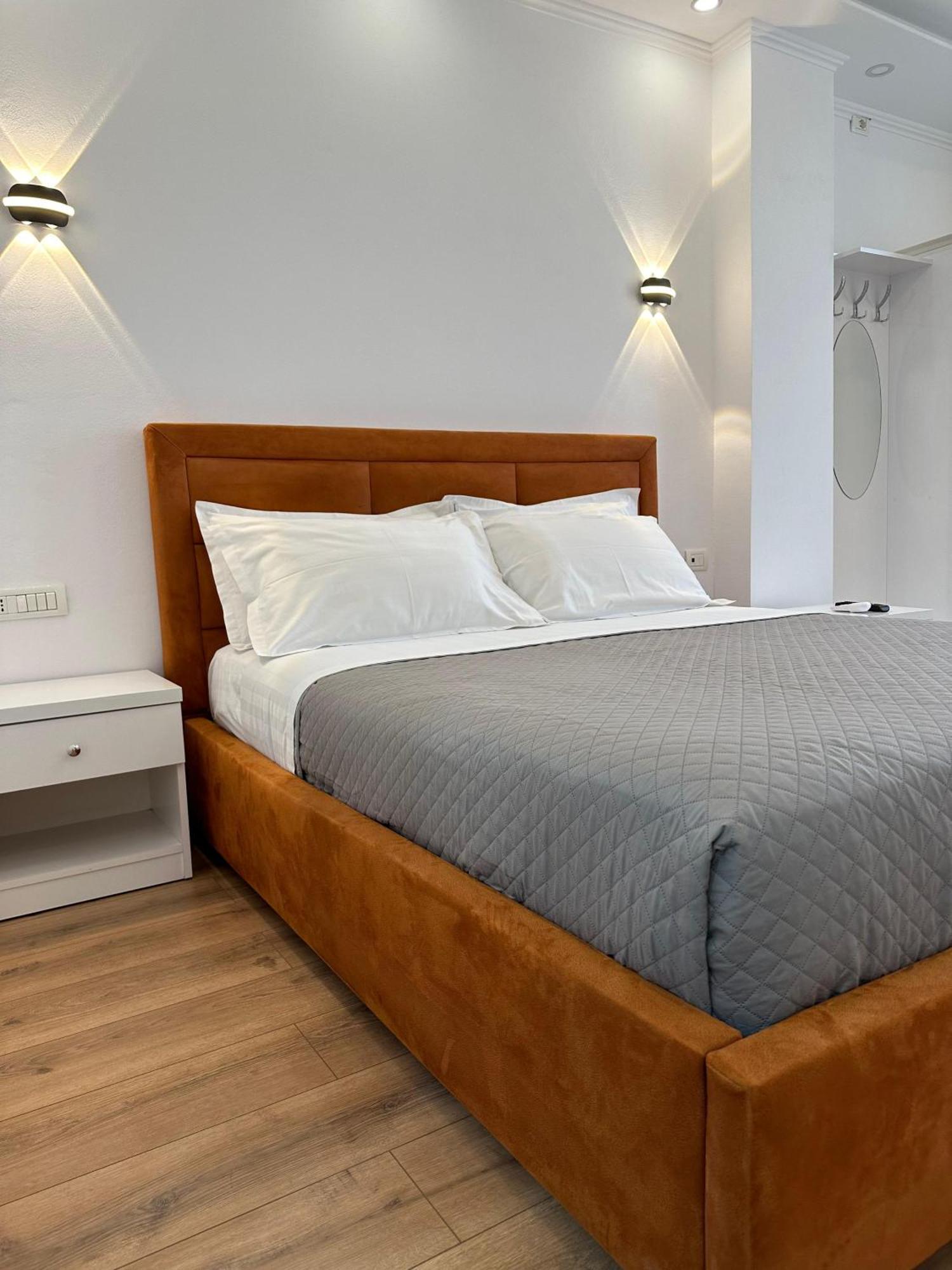 Hotel Arberia Tiranë Luaran gambar