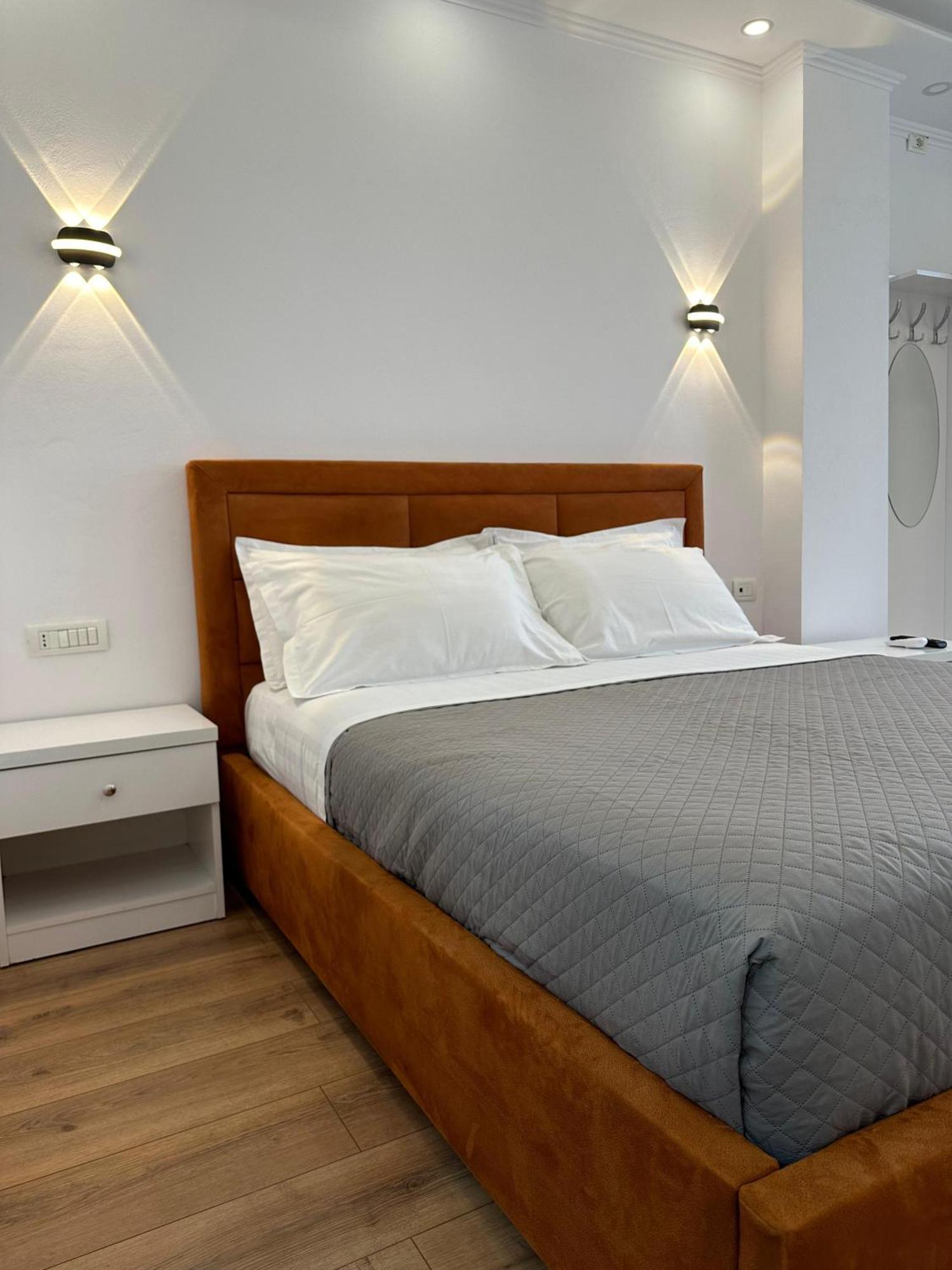Hotel Arberia Tiranë Luaran gambar