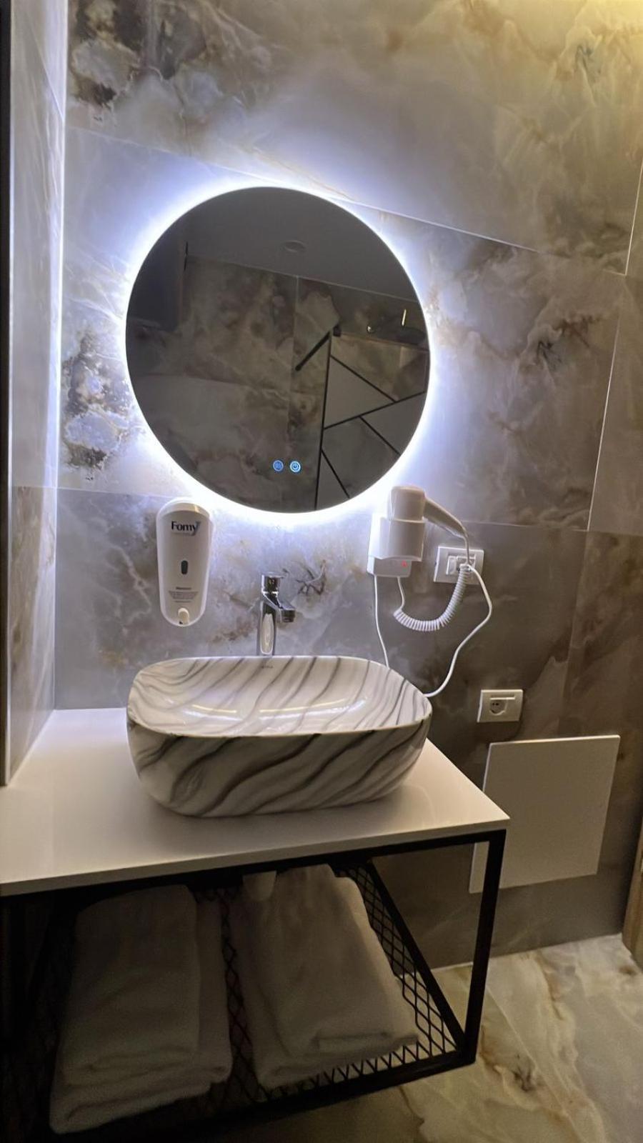 Hotel Arberia Tiranë Luaran gambar