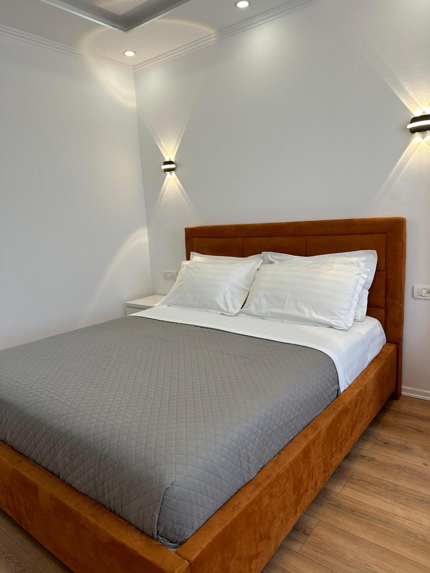 Hotel Arberia Tiranë Luaran gambar