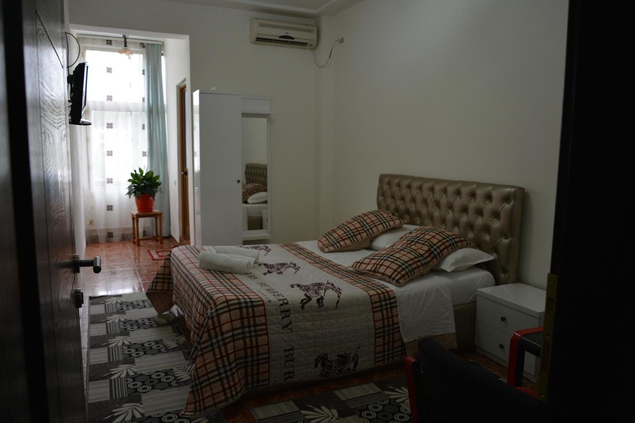 Hotel Arberia Tiranë Luaran gambar