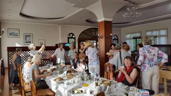 Hotel Arberia Tiranë Luaran gambar