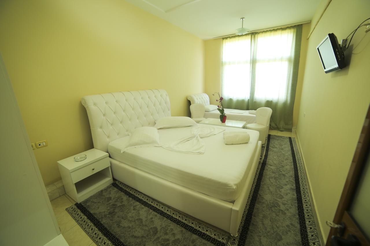 Hotel Arberia Tiranë Luaran gambar