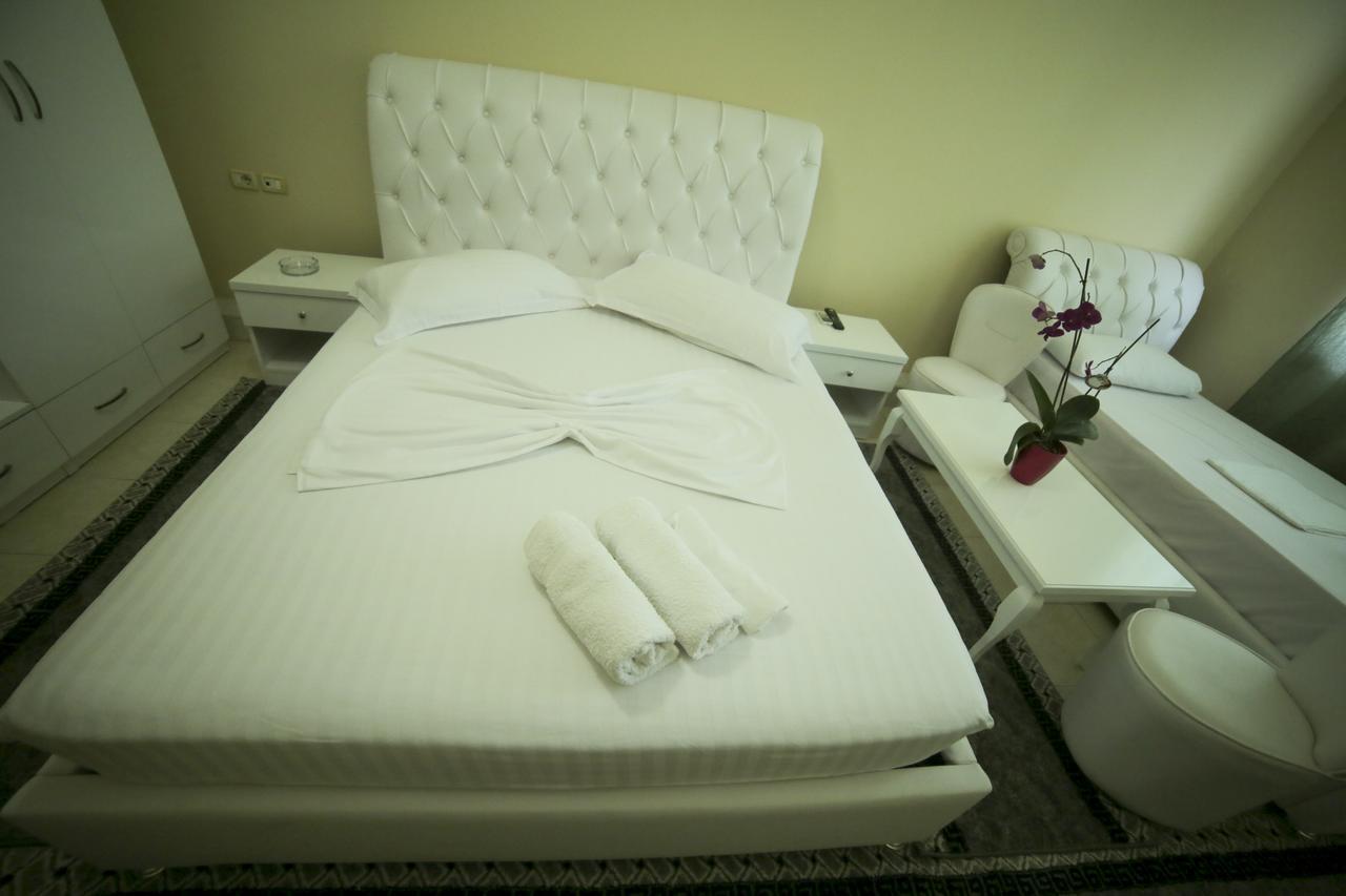 Hotel Arberia Tiranë Luaran gambar
