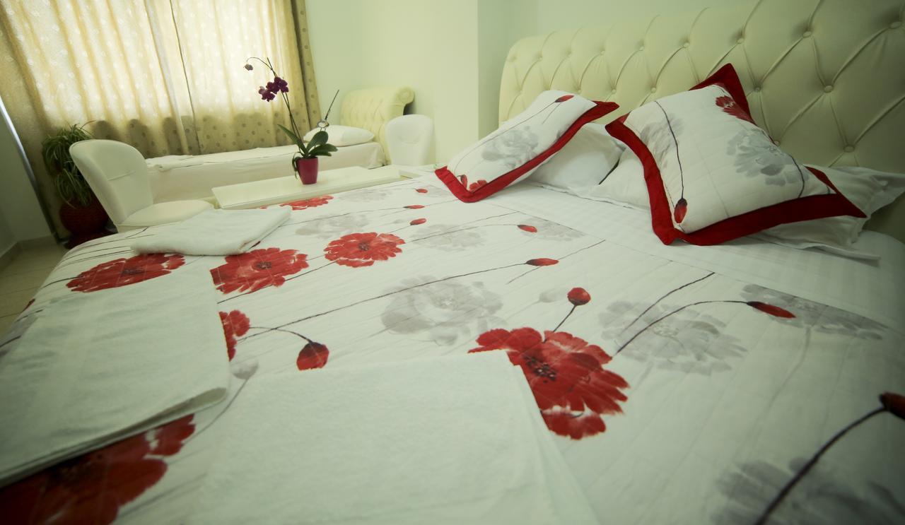 Hotel Arberia Tiranë Luaran gambar